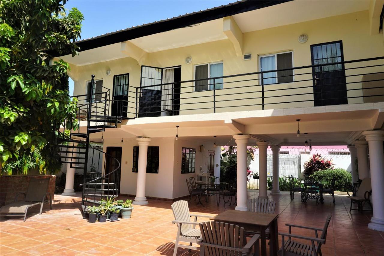 B&B Villa Calliandra Bijilo Esterno foto