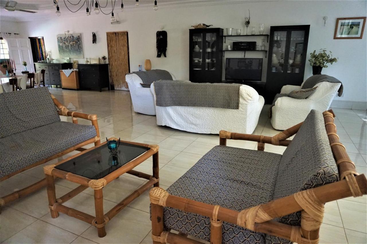 B&B Villa Calliandra Bijilo Esterno foto
