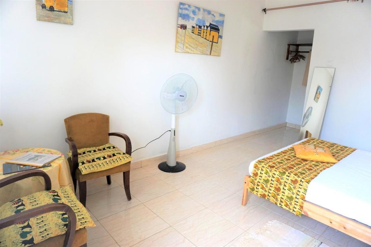 B&B Villa Calliandra Bijilo Esterno foto